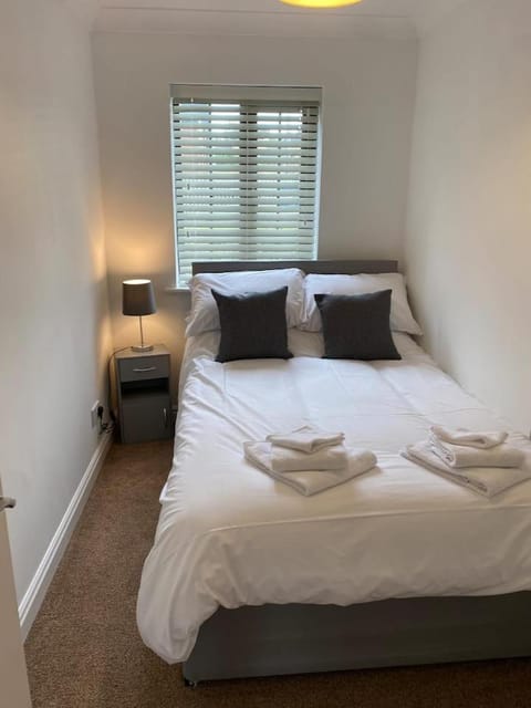 Luxury 2 Bedroom Aparmant in Morley Apartment in Leeds