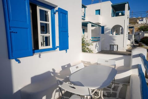 Cycladic Ornos Apt Near Mykonos Town Apartment in Ornos