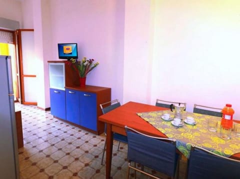 TV and multimedia, Dining area