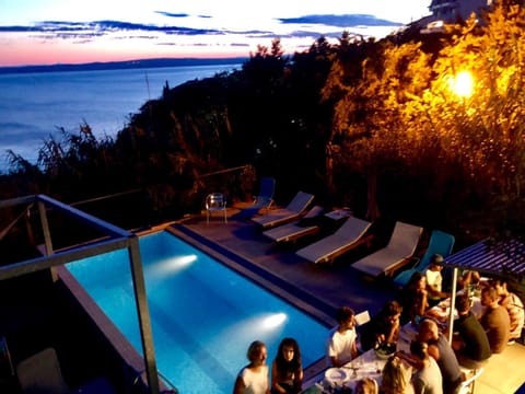 Restaurant/places to eat, Pool view, Sea view, Swimming pool, Sunset