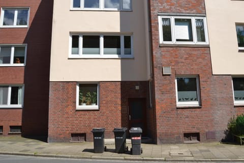 Property building, Facade/entrance, Off site