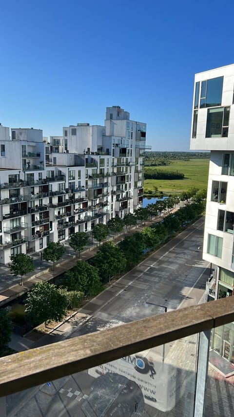 Property building, Neighbourhood, City view, Street view, Parking