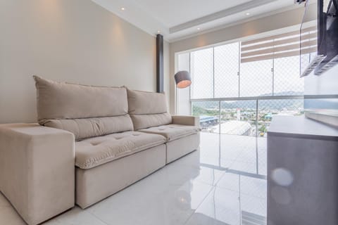 Apto Vista Mar na Av. Atlântica, Barra Sul NF1414 Apartment in Balneário Camboriú