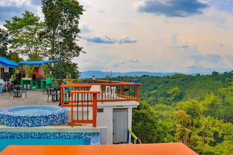 Chalet Familiar con la mejor vista y Piscina House in Quindio, Colombia