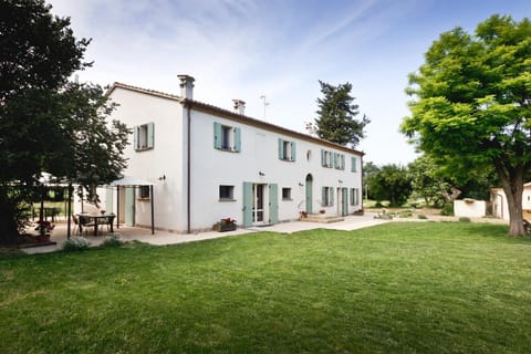 Facade/entrance, Garden