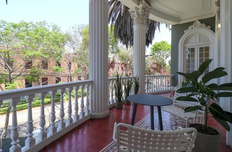 View (from property/room), Balcony/Terrace, Seating area