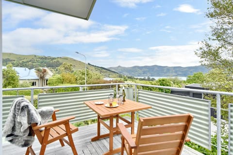 View (from property/room), Balcony/Terrace, Seating area, Mountain view