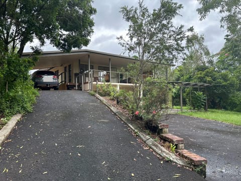 Amongst the Trees House in Mooloolah Valley