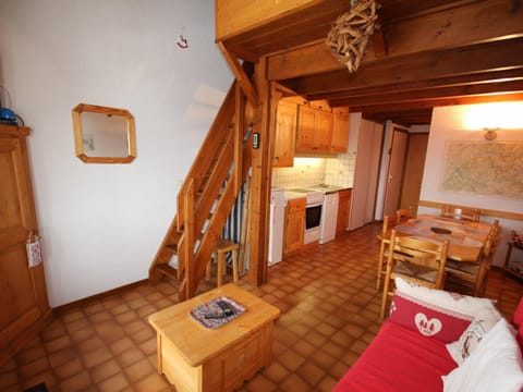 Appartement 6 pers, mezzanine, parking couvert - FR-1-293-328 Apartment in Villard-sur-Doron