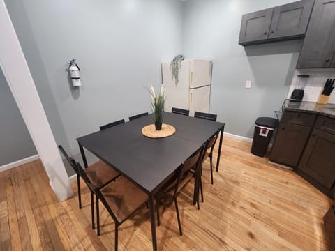 Mins to NYC, Cosy 3 Bedroom Apartment Copropriété in Jersey City