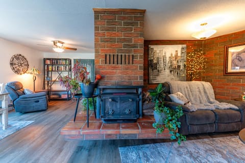 Living room, Seating area, flat iron