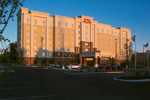 Hampton Inn & Suites Columbus/University Area Hotel in Clintonville