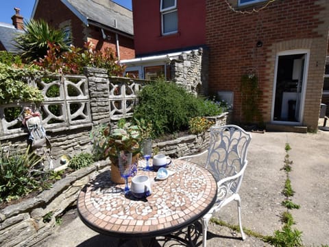 4 Bed in Swanage 82172 House in Swanage