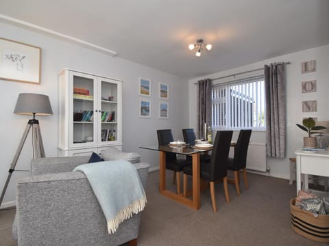 2 Bed in Seahouses 86092 House in Seahouses