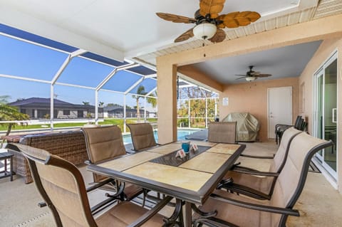 Sunset Villa House in Cape Coral