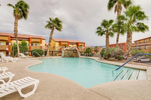 Mesquite Condo with Pool and Spa Access, Near Casinos! Condo in Mesquite