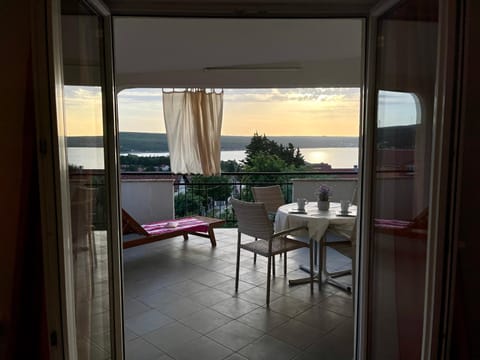 Natural landscape, View (from property/room), Balcony/Terrace