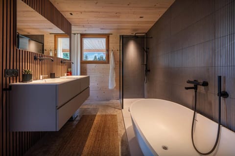 Bathroom, Bath