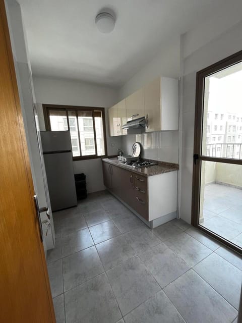 Kitchen or kitchenette, pet friendly, stove