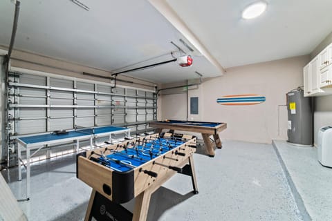 Billiard, Game Room, Table tennis