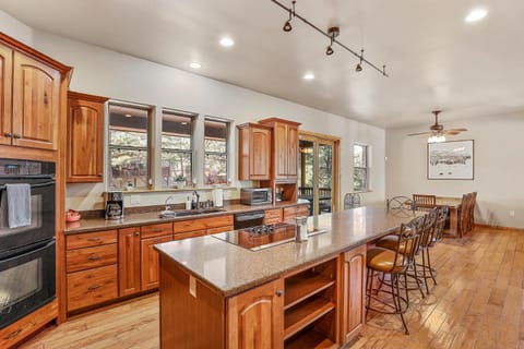 Wonderful & Modern Home Perfect for Large Families House in Flagstaff