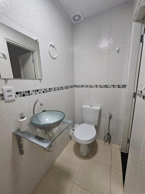 Shower, Toilet, Bathroom, bidet