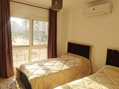 3 bed rooms and 2 toilets apartment in Madinty Appartement in New Cairo City