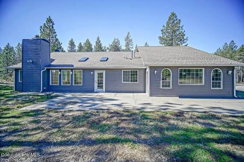 Riffle Road Ranch House in Kootenai County