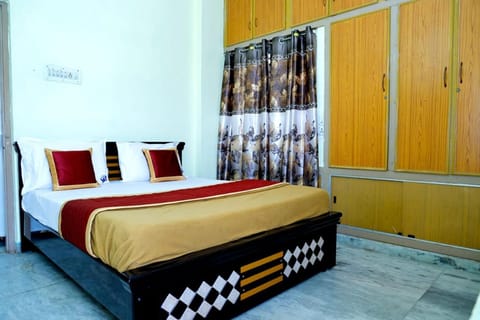 JK Home Stay Condo in Tirupati