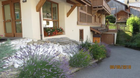 Alpine Lodge 5 Apartment in Les Contamines-Montjoie