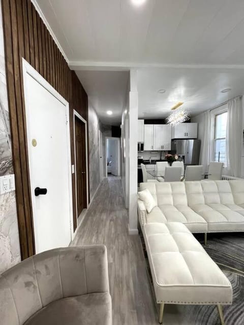Luxury Living in the Heart of NY! Haus in Yonkers