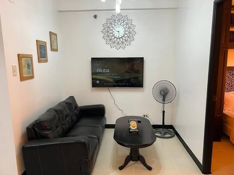 Elegant Cozy 2BR Near The Airport Apartment in Paranaque