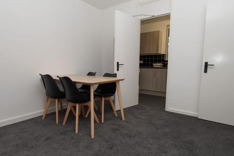 Modern 1 bed flat on the outskirts of Kingston Apartamento in Richmond
