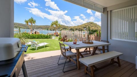 Watersea By The Bay Unit 2 Pay 2, Stay 3 nights this WINTER Casa in Central Coast