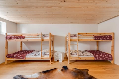 Photo of the whole room, Bedroom, bunk bed