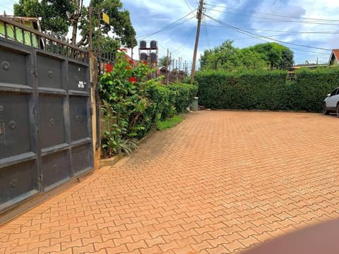 House in Kampala Condominio in Kampala