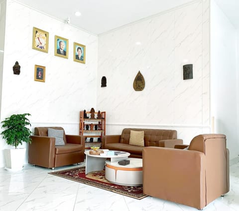 Lobby or reception, Seating area