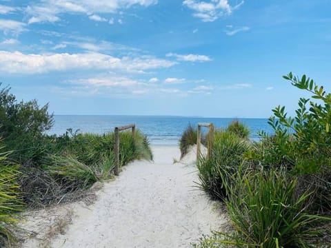 Beach House by the Sands House in Huskisson