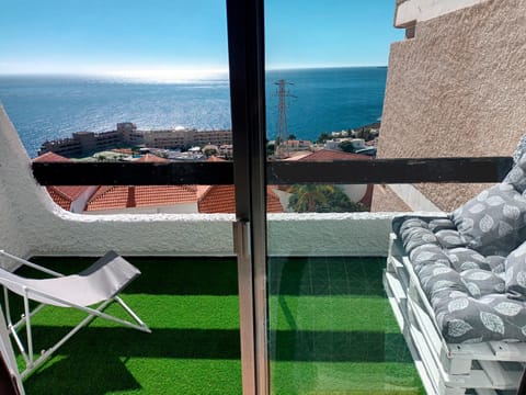 Patio, Off site, Natural landscape, View (from property/room), Balcony/Terrace, Sea view, sunbed