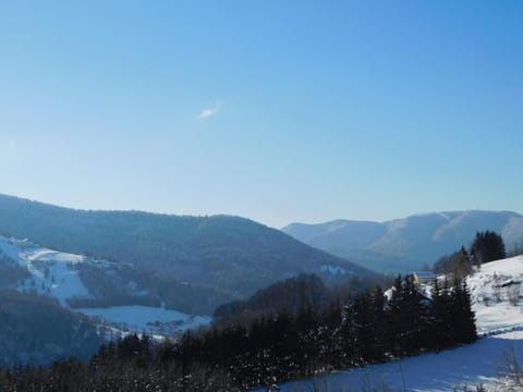 Nearby landmark, Natural landscape, Winter, Mountain view