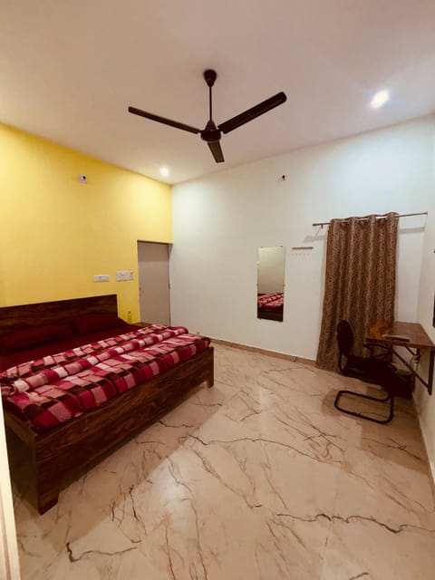 Neerja Guest House Bed and Breakfast in Varanasi