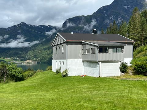 Property building, Day, Natural landscape