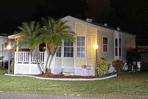 Property building, Night