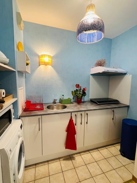 Studio cosy 15 mins de Paris centre Apartment in Clichy