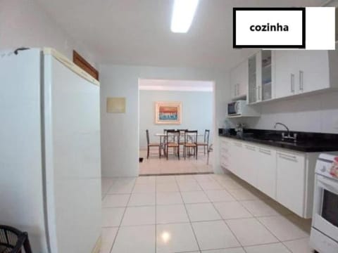 Ap Enseada Azul ES Pé na Areia Apartment in Guarapari