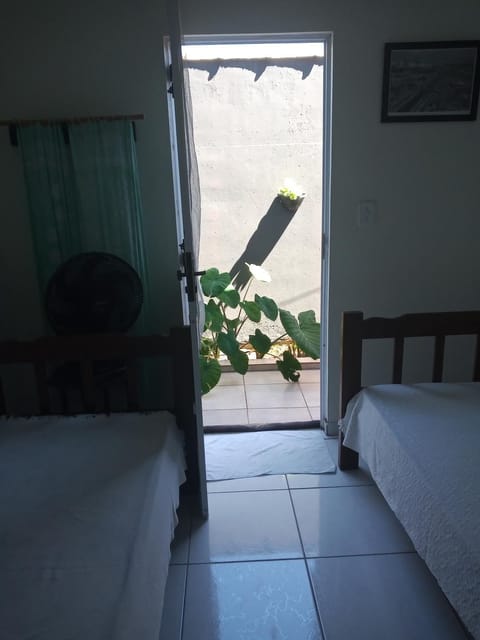 Casa da Ruthemar-Suite para 2 pessoas Alquiler vacacional in Caraguatatuba