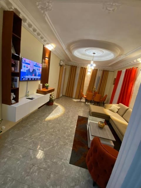 Luxury 3 bedroom apartement at Omnisport Condo in Yaoundé