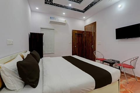 Super OYO Flagship The Urban Inn Hotel in Lucknow