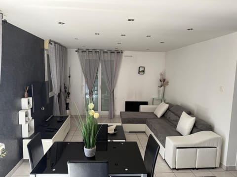 Très bel appartement entre Paris et Disneyland Apartment in Torcy