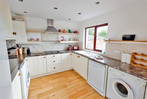 3 Bed in Narberth FB138 House in Narberth